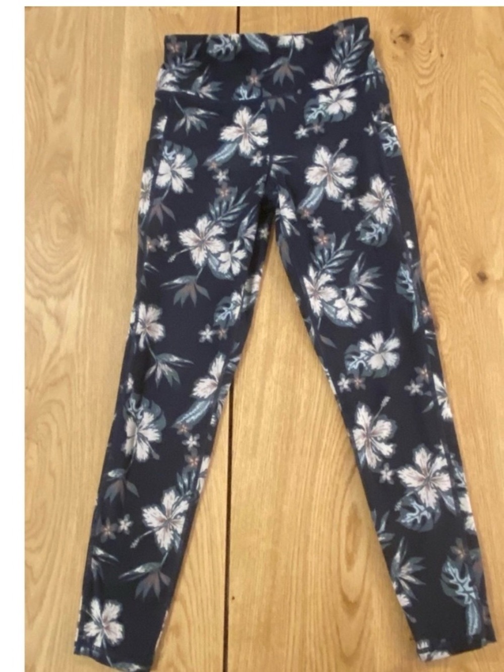 Vuori   Leggings - Comfortable Stretch Bottoms